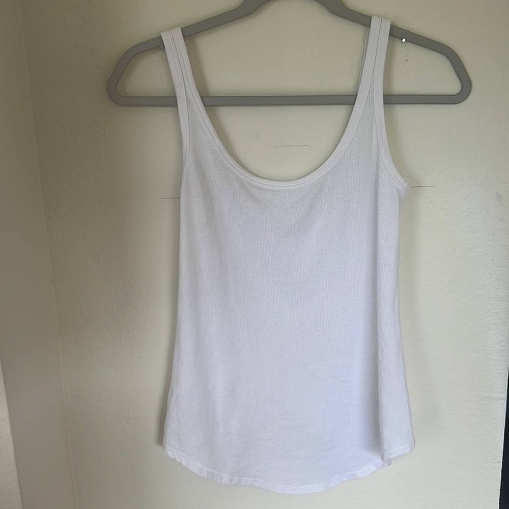 Lululemon tank top